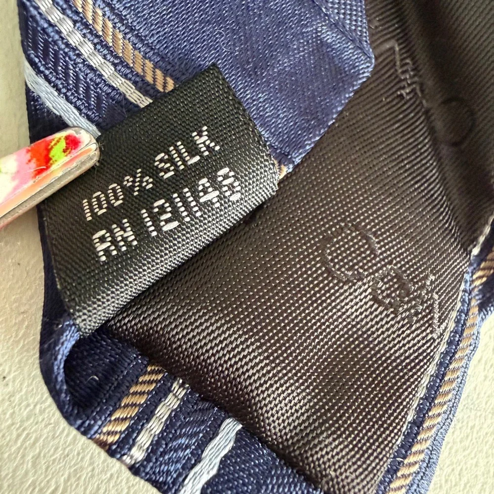 Calvin Klein Mens Navy Blue Striped 100% Silk Necktie Classic Business Tie